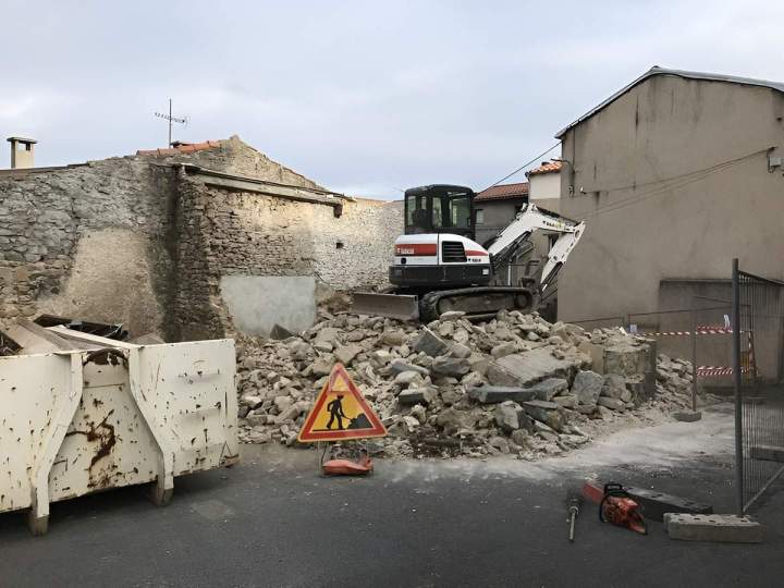 Entreprise de démolition, Aydat